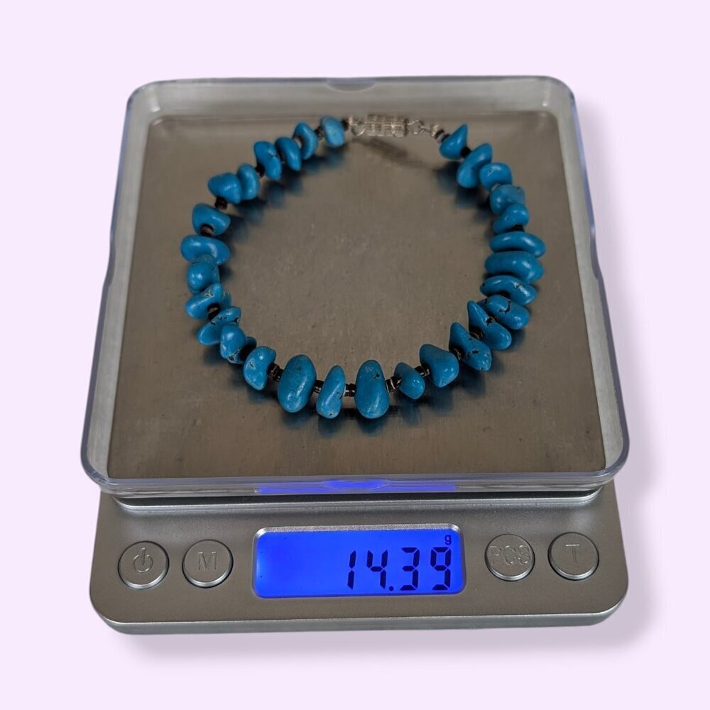 V. Turquoise Beaded Bracelet - Picture 5 of 5